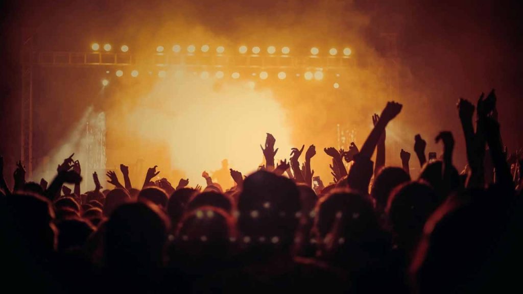 Crociera, sarà tutta un enorme spettacolo | Esibizioni continue dei concorrenti di XFactor e puoi chiedere un’audizione