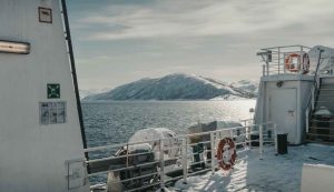 Illustrazione di una crociera tra i ghiacci (Pexels FOTO) - marinecue.it