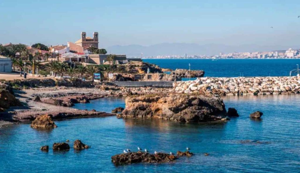 Spagna località dimensioni minuscole abitanti conoscono tutti
