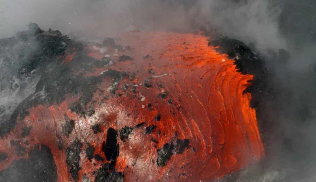 Allerta Vulcano sommerso manca poco esploderà