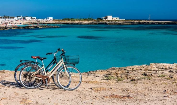 Acque di Favignana (Depositphotos foto) - www.marinecue.it