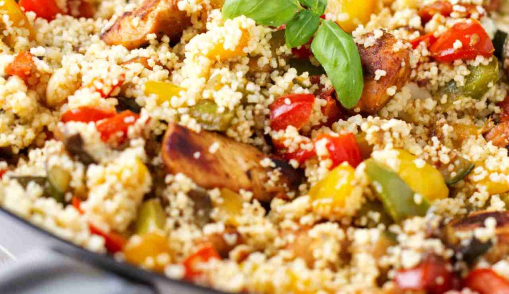 Illustrazione del cous cous (Canva FOTO) - marinecue.it