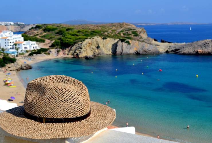 Illustrazione di Minorca (Canva FOTO) - marinecue.it