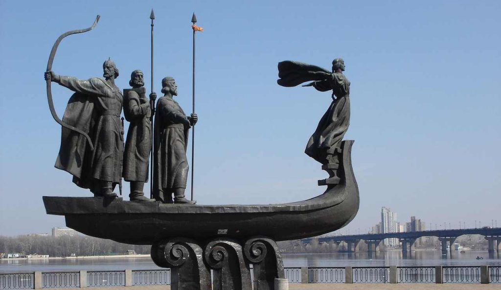 Illustrazione di una statua raffigurante dei vichinghi (Pixabay FOTO) - marinecue.it