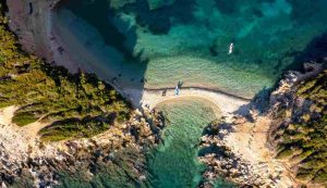 Illustrazione di Ksamil in Albania (Canva FOTO) - marinecue.it