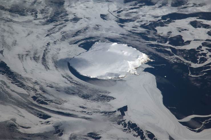 Illustrazione di Bouvet (Wikimedia Commons International Space Station crew FOTO) - marinecue.it