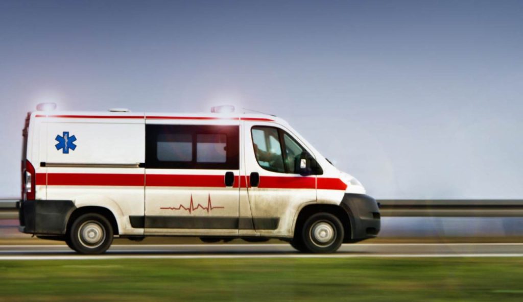 Illustrazione di un'ambulanza (Canva FOTO) - marinecue.it
