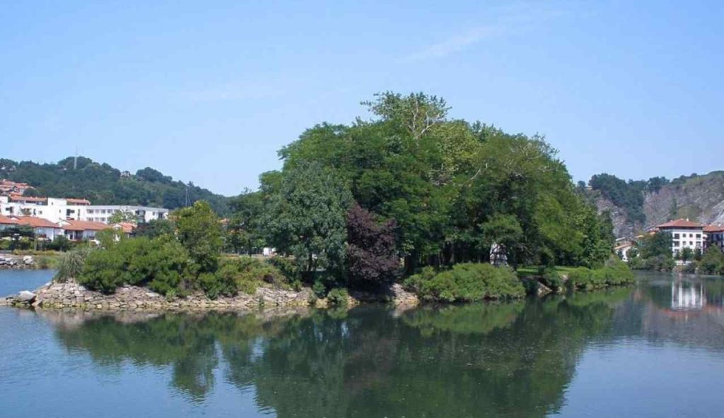 La particolare isola (Wikimedia Commons foto) - www.marinecue.it