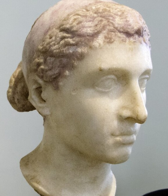 Busto di Cleopatra (Wikimedia Commons foto) - www.marinecue.it