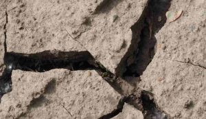 Frattura nel terreno