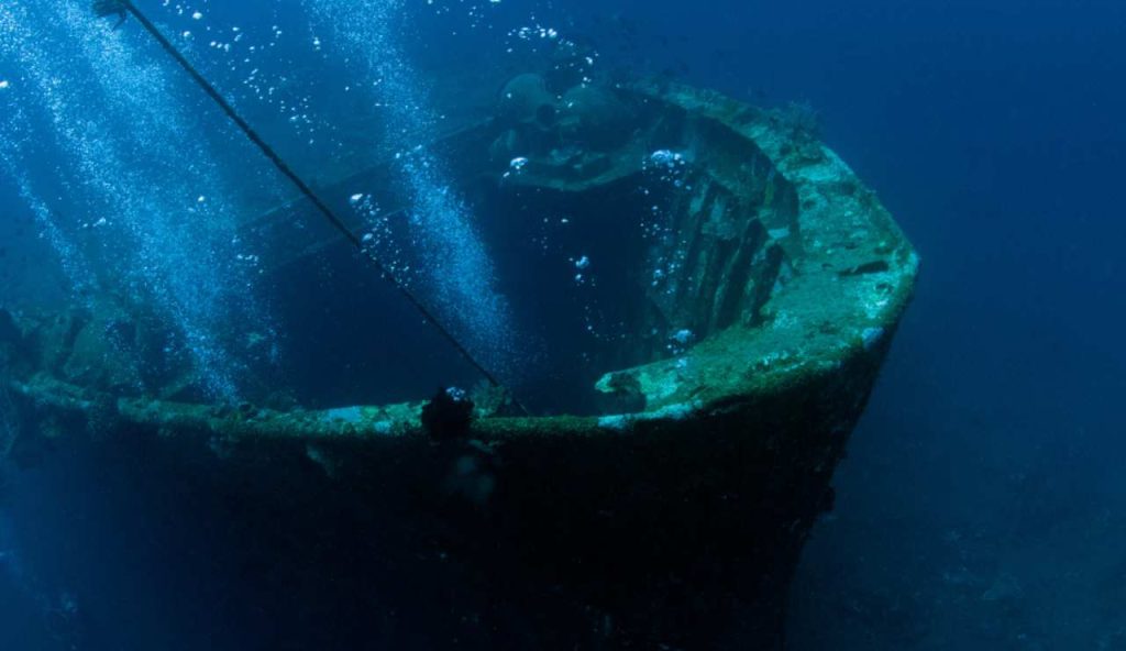 Illustrazione di una nave affondata (canva FOTO) - marinecue.it