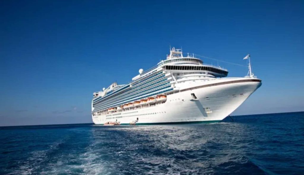 Nave crociera