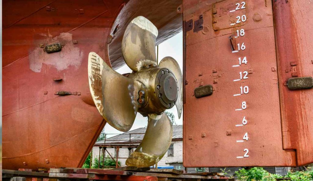 Eliche a passo variabile: funzionamento, vantaggi e applicazioni in ambito nautico